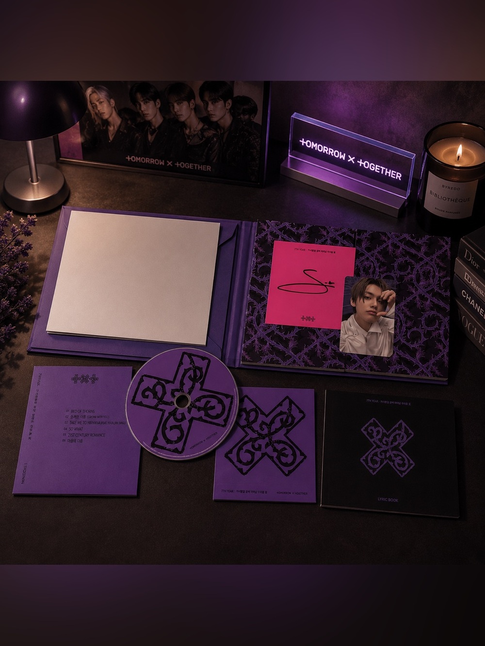 Soobin Signed: Tomorrow x Together – 7TH YEAR: A Moment of Stillness